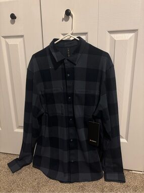 lululemon athletica Men's Dark Navy Plaid Button-Down Shirt